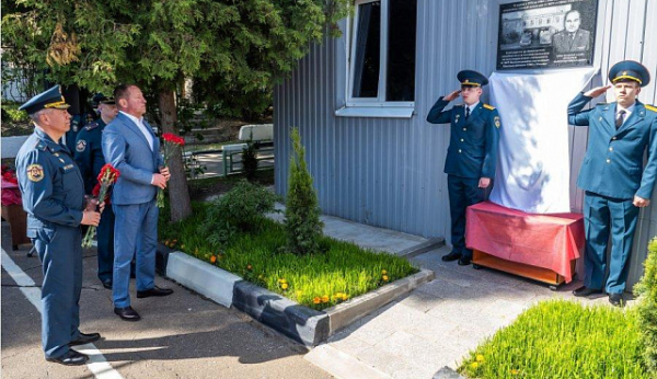 В 61-й пожарной части открыли мемориальную доску, посвященную Валентину Прохорову