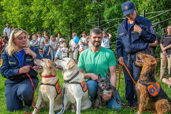 Друг, спасатель, защитник: в Москве пройдут выступления служебных собак