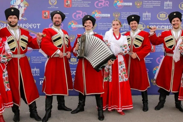 «Самоварфест» собрал на ВДНХ свыше 160 тысяч человек