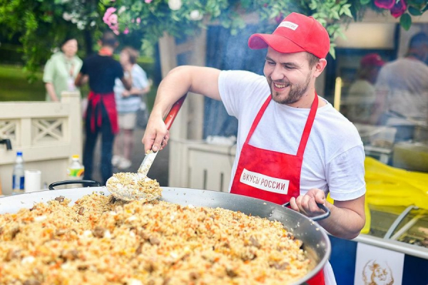 Москвичей и туристов приглашают на фестиваль «Вкусы России»