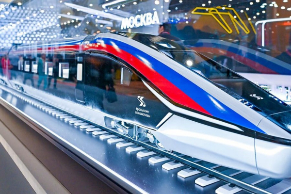 Собянин: Путь по ВСМ из Москвы в Петербург займет 2 часа 15 минут
