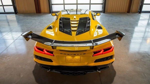 Экстремальный Chevrolet Corvette ZR1: впервые с битурбомотором Экстремальный Chevrolet Corvette ZR1: впервые с битурбомотором