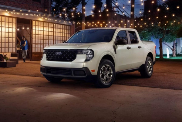 Обновлен компактный пикап Ford Maverick Обновлен компактный пикап Ford Maverick