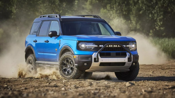 Кроссовер Ford Bronco Sport: обновление и внедорожный пакет Sasquatch