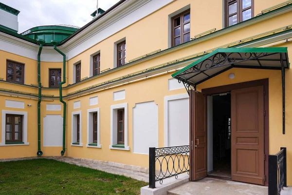 Собянин: В Москве за полгода отреставрировано 50 объектов культурного наследия