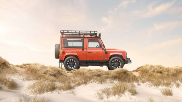 Классический Land Rover Defender: новая жизнь с двигателем V8 Классический Land Rover Defender: новая жизнь с двигателем V8
