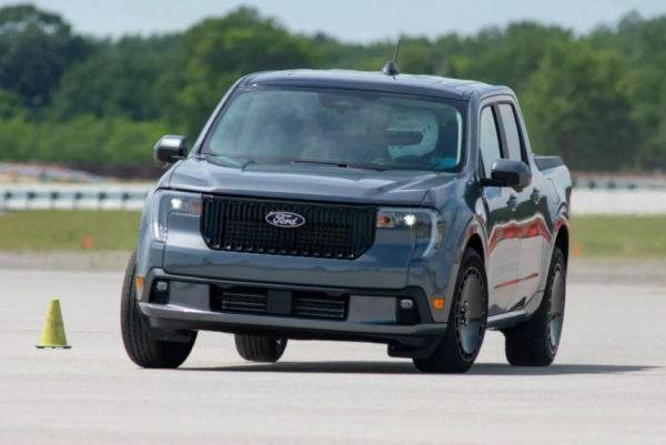 Представлен пикап Ford Maverick Lobo с техникой хот-хэтча