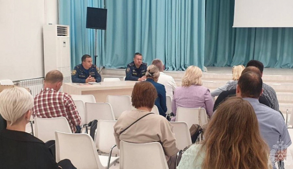 С руководителями школ Зеленограда обсудили пожарную безопасность