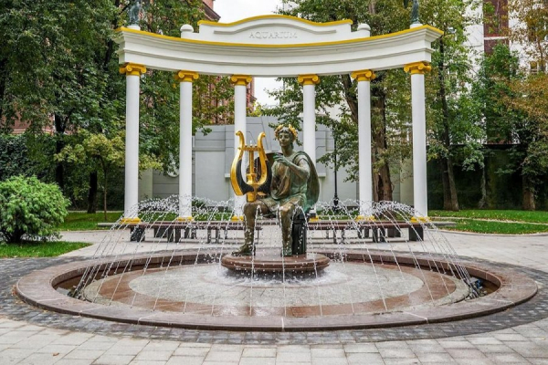 «Зеленое фойе» Театра Моссовета привели в порядок к новому сезону — Собянин