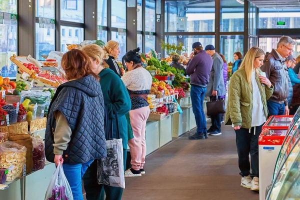 Как участники московских ярмарок выходного дня помогают бойцам СВО