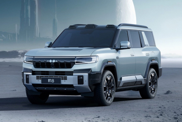 Внедорожник Leopard 8 показал салон с электронным ключом Huawei Внедорожник Leopard 8 показал салон с электронным ключом Huawei