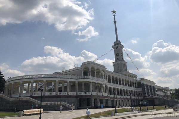 Северный речной вокзал принял и отправил более 5 тыс. судов – мэр Москвы
