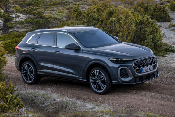 Представлен кроссовер Audi Q5 третьего поколения Представлен кроссовер Audi Q5 третьего поколения