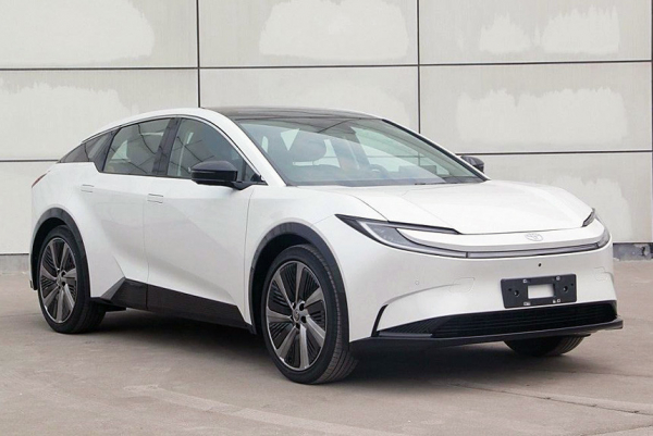 Кроссовер Toyota bZ3C будет иметь китайские моторы и батареи Кроссовер Toyota bZ3C будет иметь китайские моторы и батареи