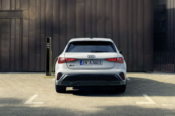 В обновленном семействе Audi A3 появились подзаряжаемые версии