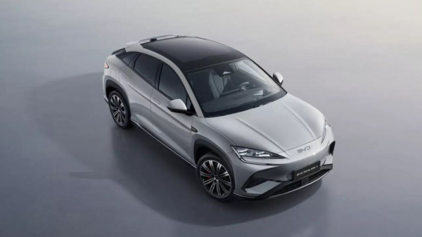 Премьера Парижа: электрический кроссовер BYD Sealion 7 Премьера Парижа: электрический кроссовер BYD Sealion 7