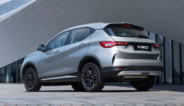 Паркетник Jetour X50: комплектации и цены в России Паркетник Jetour X50: комплектации и цены в России