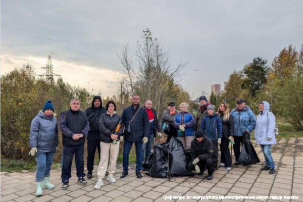 Более 1100 человек приняли участие в осеннем субботнике