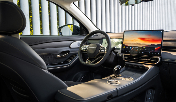 Семиместный кроссовер Soueast S09 для России: подробности