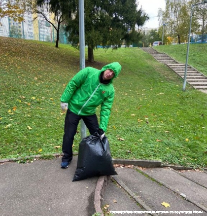 Более 1100 человек приняли участие в осеннем субботнике