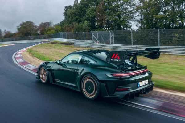 Porsche 911 GT3 RS MR готов к покорению Нюрбургринга