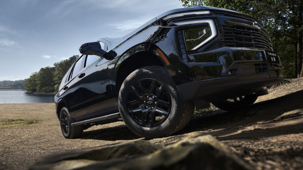 Внедорожники Chevrolet Tahoe и GMC Yukon стали четырехцилиндровыми