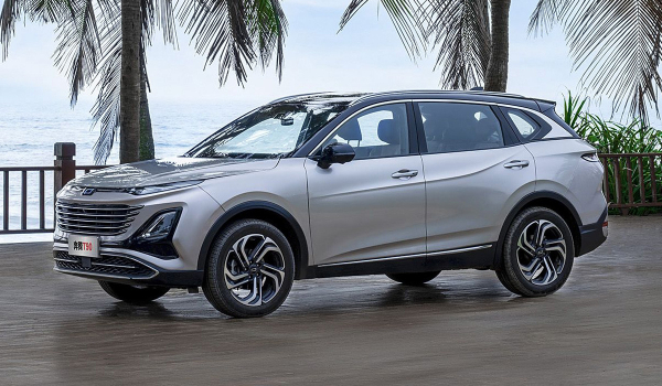 Дайджест дня: Range Rover со статуей, калужский Haval и другие события индустрии Дайджест дня: Range Rover со статуей, калужский Haval и другие события индустрии