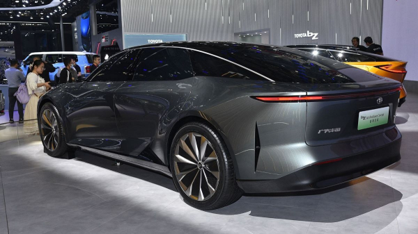 Toyota представила три электромобиля bZ-серии Toyota представила три электромобиля bZ-серии
