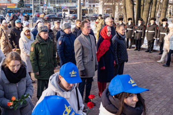 День начала контрнаступления под Москвой отметили возложением цветов