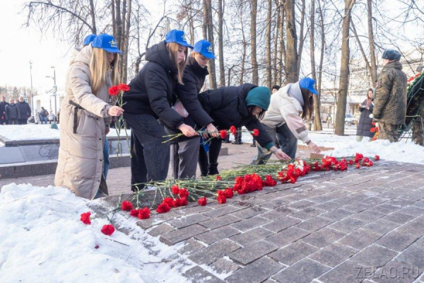 День начала контрнаступления под Москвой отметили возложением цветов