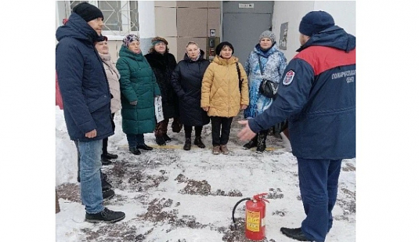 Пожарные в Зеленограде проводят мастер-классы для  общественных советников