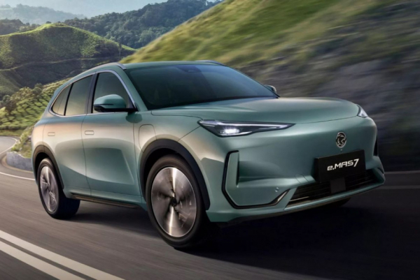 Кроссовер Proton e.MAS 7 стал первым малайзийским электромобилем 