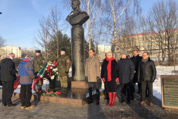 День начала контрнаступления под Москвой отметили возложением цветов