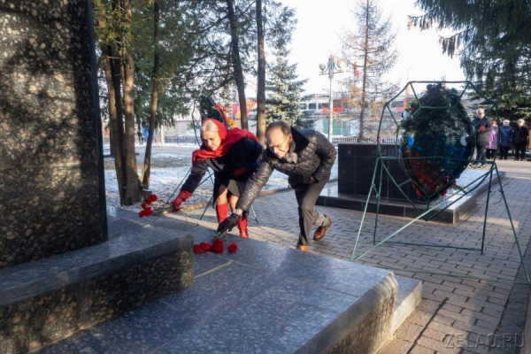 День начала контрнаступления под Москвой отметили возложением цветов