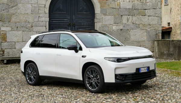 Дайджест дня: сериный De Tomaso P72, самые популярные цвета и другие события индустрии Дайджест дня: сериный De Tomaso P72, самые популярные цвета и другие события индустрии