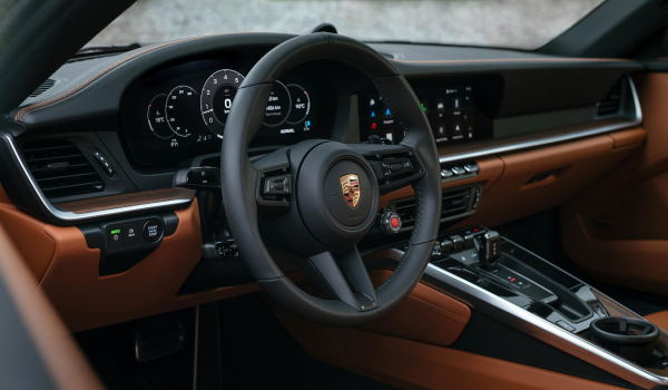 Обновленный Porsche 911 Carrera S: пока только задний привод Обновленный Porsche 911 Carrera S: пока только задний привод