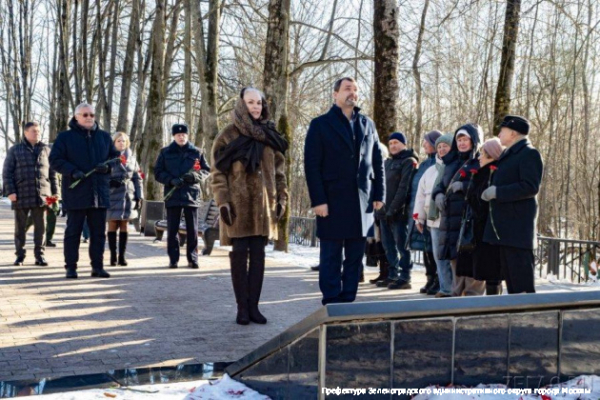 Зеленоградцы почтили память защитников отечества в преддверии праздника