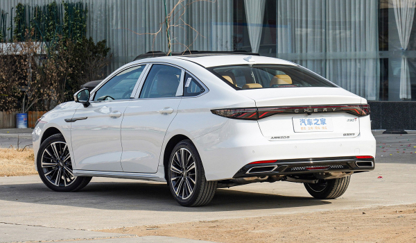 Представлен седан Chery Arrizo 8 Pro: масштабный рестайлинг Представлен седан Chery Arrizo 8 Pro: масштабный рестайлинг