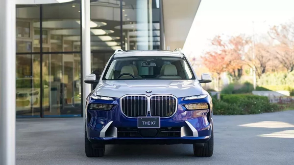 Для Японии создан звездный кроссовер BMW X7 Nishiki Lounge Для Японии создан звездный кроссовер BMW X7 Nishiki Lounge