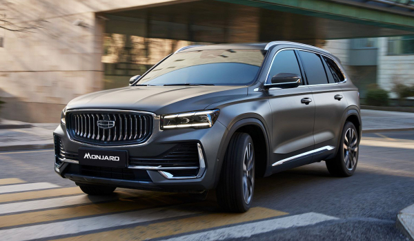 Дайджест дня: синие Лады, универсал BYD и другие события индустрии