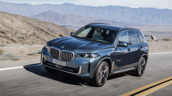 В США определили 10 лучших автомобилей 2025 модельного года