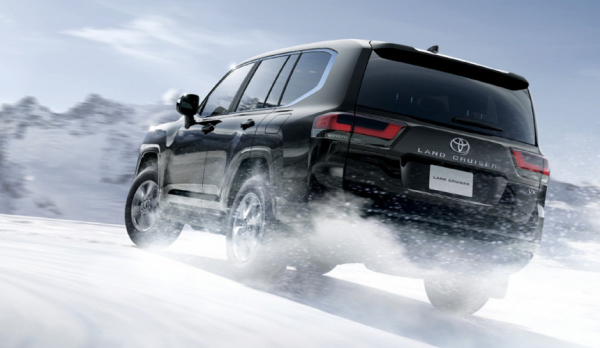 Внедорожнику Toyota Land Cruiser 300 улучшили электронику Внедорожнику Toyota Land Cruiser 300 улучшили электронику