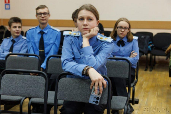 В школе №609 Зеленограда состоялось открытие года Защитников Отечества
