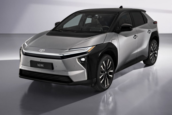 Обновленный кроссовер Toyota bZ4X стал мощнее и дальнобойнее