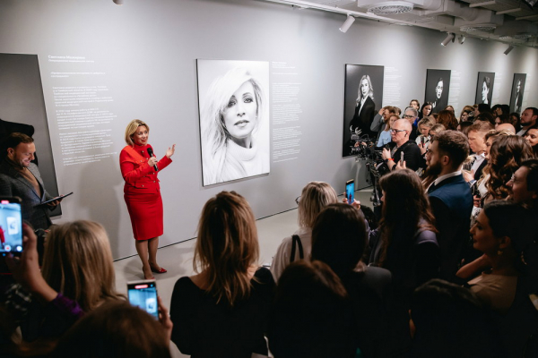 Заммэра Ракова: в честь 8 марта в SISTEMA GALLERY открылась выставка Комплекса социального развития Москвы - ГКБ Кончаловского
