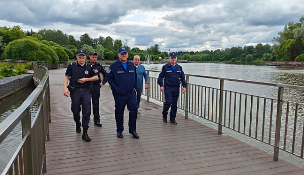 Жителей Зеленограда призывают воздержаться от купания в Большом городском пруду