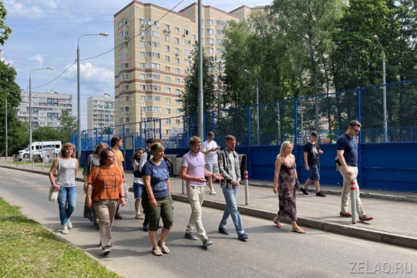 Глава управы Старое Крюково Максим Хлудов провел традиционный обход территории