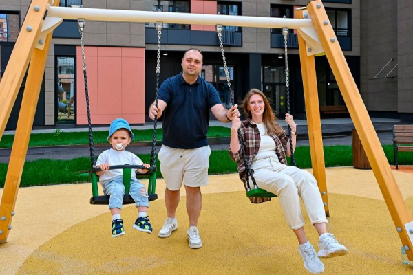 Собянин: Около 10 тыс. москвичей начали переселение по реновации этим летом