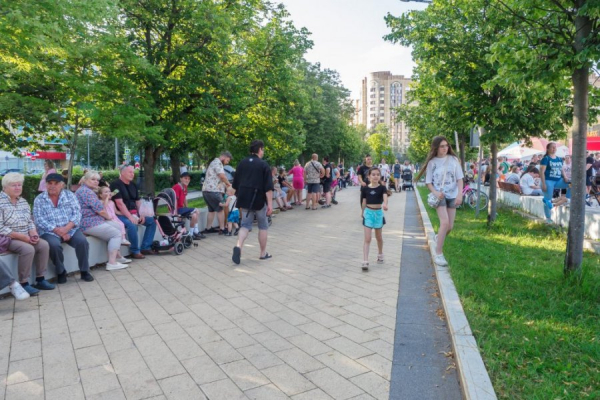 Пенная вечеринка состоялась на площади Юности