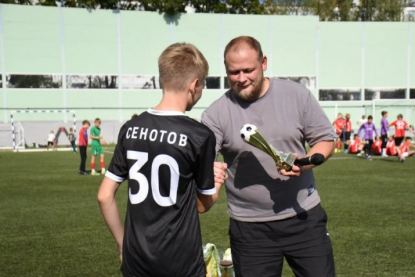 300 юных футболистов открыли новый сезон в Зеленограде